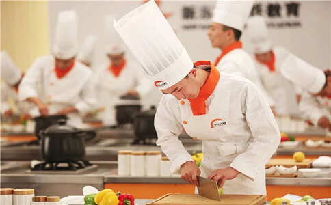 厨师培训学校学费