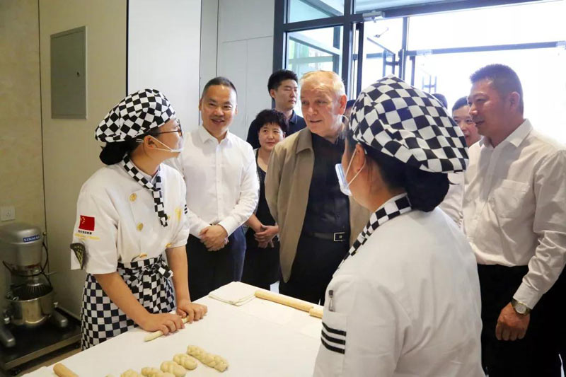 详细了解学生学习情况