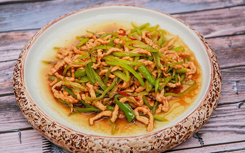 尖椒肉丝的做法