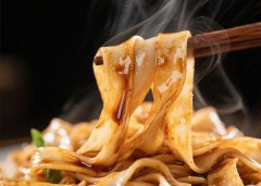 粤式街头美食炒河粉做法