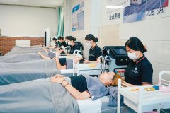 自己学化妆怎么学