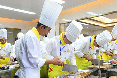 实训课程老师指导教学
