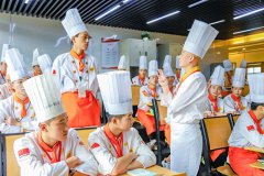 打破传统偏见，来甘肃新东方解锁新时代中餐新